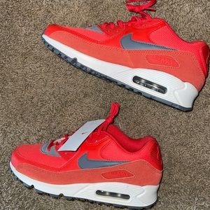 Brand new never worn Nike air max 90 orange